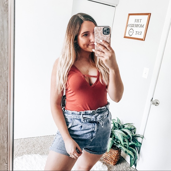 Express Tops - Express coral body suit